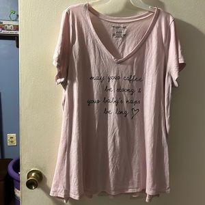 Woman’s motherhood size xlarge shirt in good condition